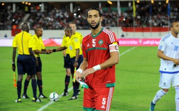 بنعطية يدخل في مشادة مع الجماهير المغربية بالإمارات (فيديو)