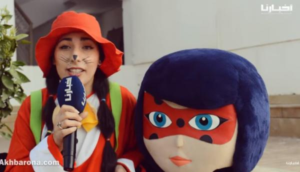 اختارت مجالًا كان حكرًا على الرجال.. شابة جميلة مجازة تعمل ك"بهلوانة" وتتحدى بشخصيتها نظرة المجتمع