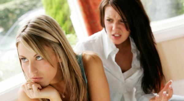 الصداقة بين النساء...هل هي مستحيلة !!!