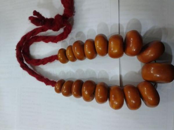 مغاربة يجنون الملايين من بيع منتج مغربي تقليدي للخليجيين الذين يستعملونه كمهيج جنسي خارق