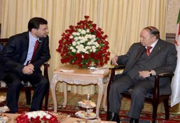 نشر صور جديدة لبوتفليقة لطمأنة الشعب الجزائري