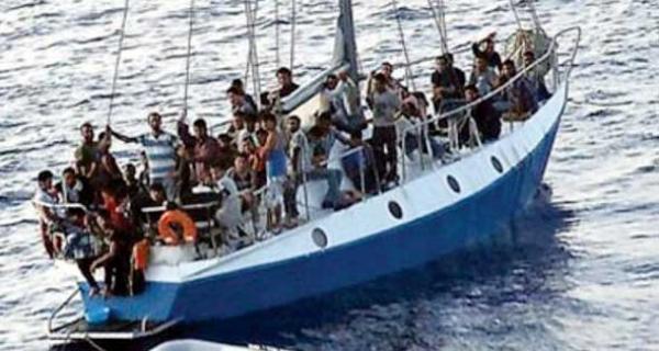 شباب مغاربة يتعرضون للاحتجاز والتعذيب من طرف عصابات التهجير والدرك الملكي يعتقل الرأس المدبر..تفاصيل حصرية وصادمة