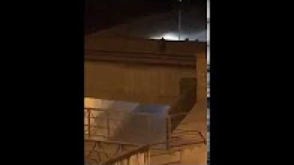 مجرمون يرمون الحجارة على السيارات من فوق القناطر بخريبكة و يعرضون حياة الناس للخطر