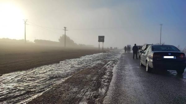 الفيضانات تتسبب في انقطاع عدة مسالك طرقية بضواحي سطات (صور)