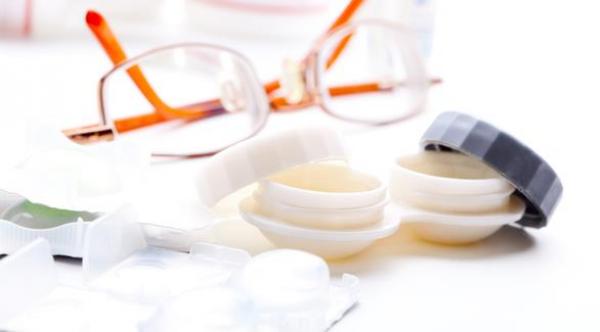 3 أخطاء يقع فيها مستخدمو العدسات الطبية