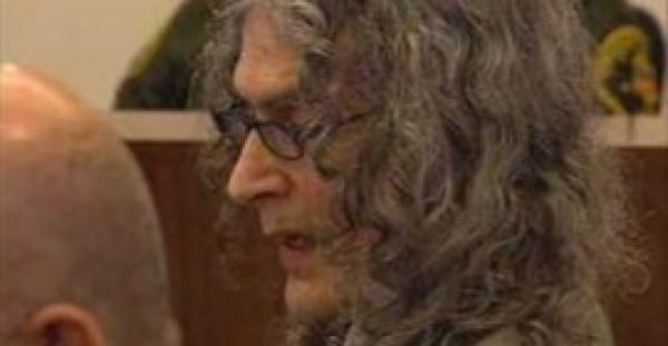 رودني ألكالا.. حكاية قاتل متسلسل معدل ذكائه خارق (فيديو)