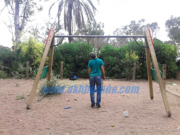 بالتفاصيل : أب أربعيني يضع حدا لحياته شنقا وسط حديقة بالدار البيضاء