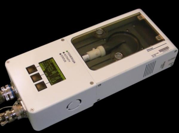 أنف الكتروني يتعرف على هوية الشخص من رائحة جسمه