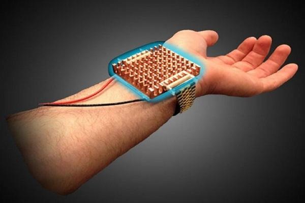 مكيف هوائي محمول... على اليد!