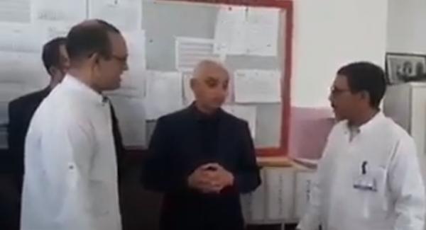 شاهد صدمة وزير الصحة خلال زيارته لمستشفى بزاكورة: لا هاتف ولا أنترنت