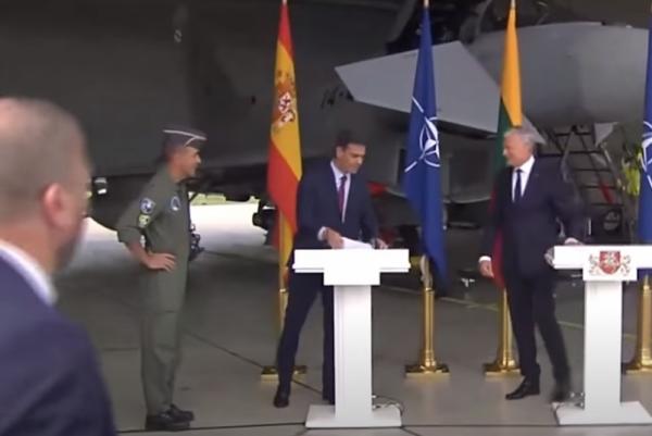 طائرتان روسيتان تتسببان في إلغاء مؤتمر صحافي لرئيس الحكومة الإسبانية في ليتوانيا