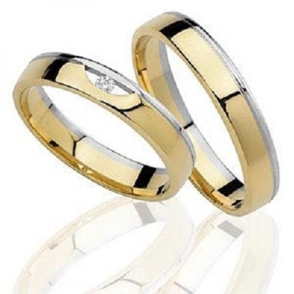 دراسة....الزواج سر السعادة