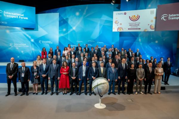 بالصور: الإشادة عاليا بجهود الرئاسة المغربية لقمة المنتدى الدولي للنقل.. وحضور وازن لـ"نارسا"