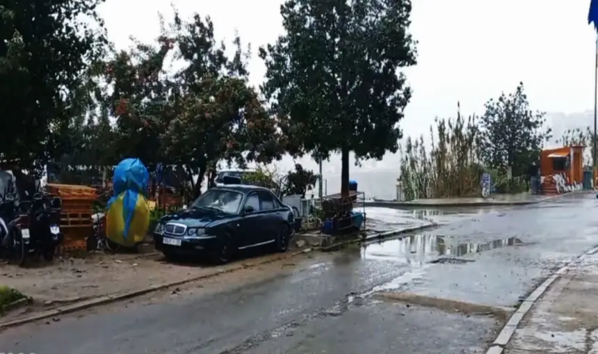 أمطار الخير تتهاطل على عروس الشمال