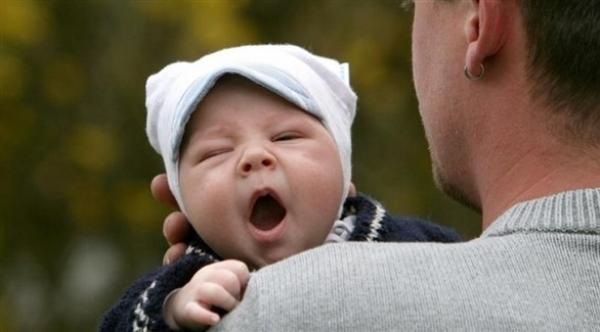 اكتئاب ما بعد الولادة يصيب الآباء أيضاً