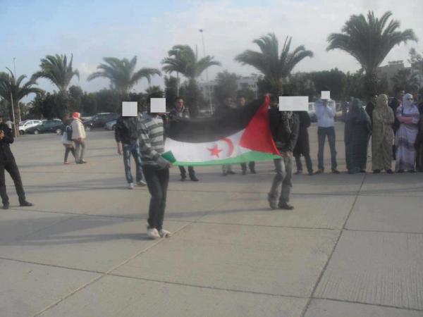 نمودج للطلبة الصحراويين في الجامعات المغربية و الذين يؤدون الأطروحة الانفصالية