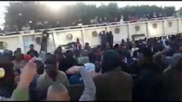 مواجهات بالحجارة بين ولاد درب الكبير و أفارقة قرب ولاد زيان قبل تدخل السلطات