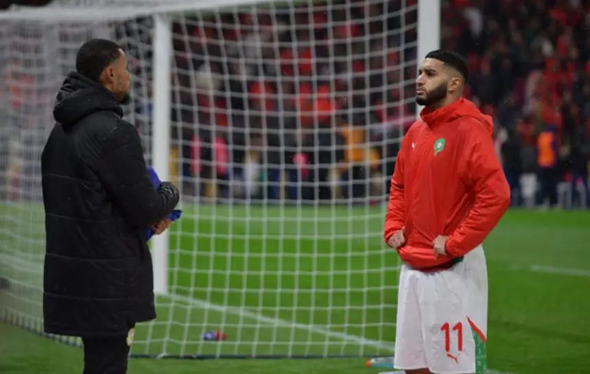 صيباري يعتذر لحارس مرمى السنغال بعد نهائي الكان!