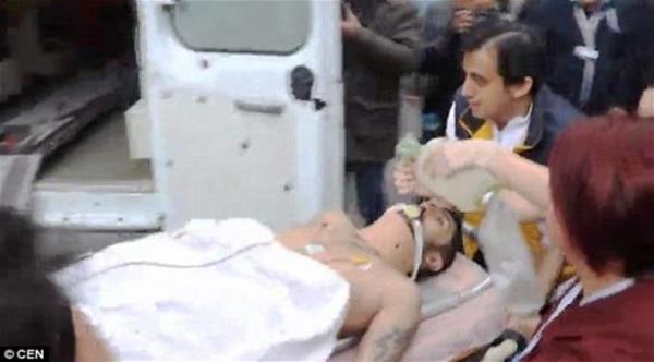 تركي يطعن طبيبة وينتحر بعد ولادة زوجته بوقت قصير