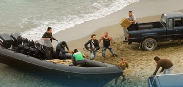 خطير..مهربون مغاربة يقتنون أسلحة متطورة استعدادا لمواجهات محتملة مع الأمنين المغربي والإسباني