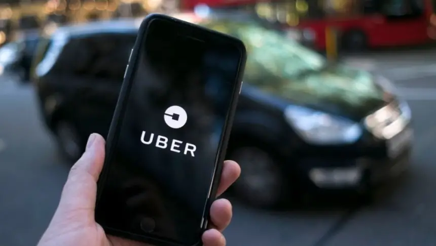 "Uber" تعلن رسميا عودتها إلى المغرب بعد غياب 7 سنوات.. الخدمة متاحة في الدار البيضاء ومراكش
