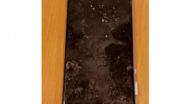  الهاتف بحال سيئة لكن هناك أمل باستعادة البيانات (فون أرينا)