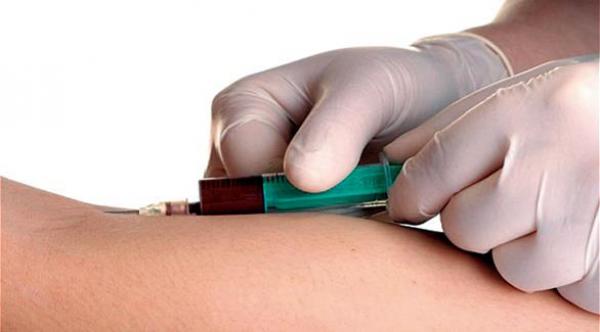 فحص دم يساعد على كشف السرطان وتحديد العلاج المناسب