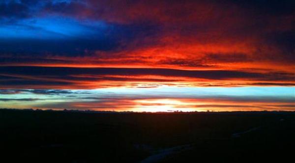 لماذا يتغير لون العالم عندما نحزن أو نغضب؟