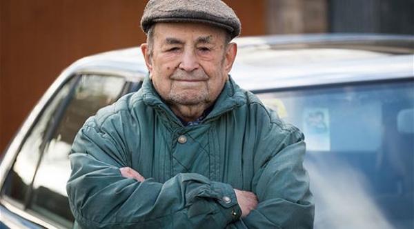 بريطاني يقود السيارة منذ 83 عاماً.. بلا حوادث