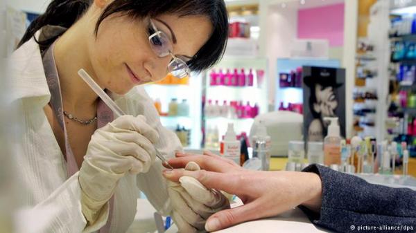 7 أمراض خطيرة تعرفها من شكل الأظافر