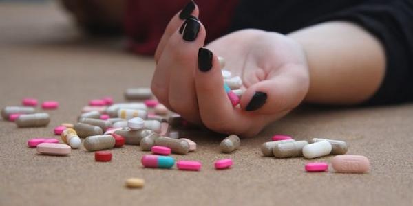 في أقل من يومين... حالتا انتحار لفتاتين قاصرتين بنفس المنطقة والدرك يحقق