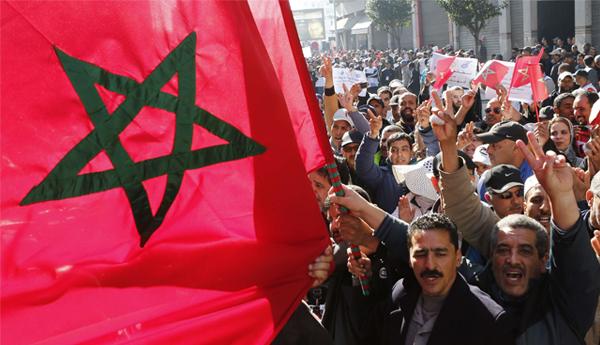 النقابات تُعلن نجاح الإضراب العام بنسبة 84 % في الوظيفة العمومية و 94 % في الجماعات المحلية