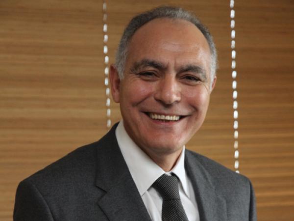 مزوار أمر بصرف مبالغ مالية خارج القانون لشخصين خلال رحلته الأخيرة إلى إسبانيا