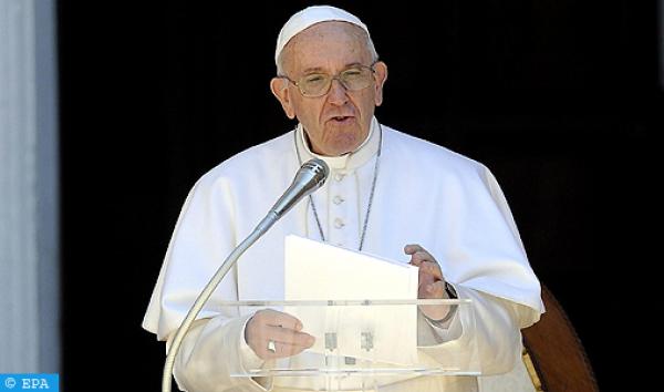 بابا الفاتيكان يُحذر "مسيحيي المغرب" من التبشير