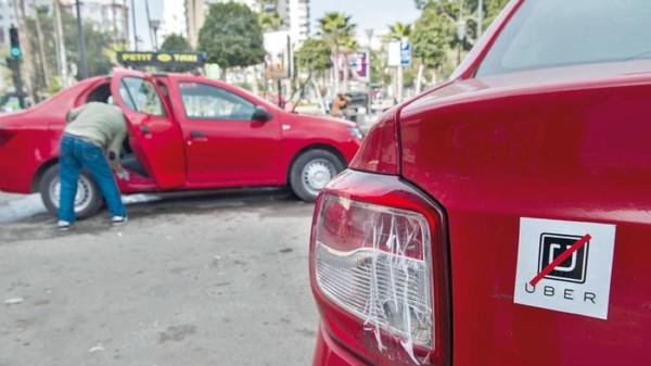 أوبر تصدرقائمة بأكثر ما نسيه الزبائن في سيارات الأجرة