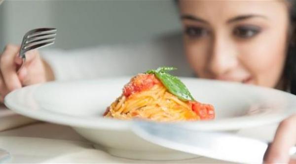 5 أسباب شائعة لنقص فيتامين "ب12 و"د"