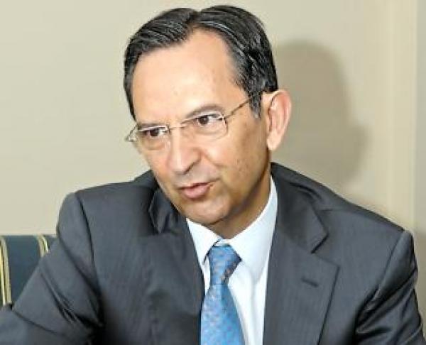 رئيس برلمان جزر الكناري يشيد بجودة التعاون مع المغرب