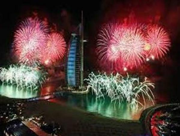 حقيقة إلغاء حفلات النجوم في دبي برأس السنة وكيف تمت عملية النصب