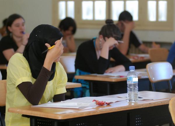 وزارة "أمزازي" تكشف حقيقة تصريحات منسوبة لمدير المناهج بخصوص تدبير امتحانات نهاية السنة