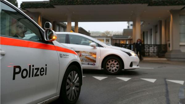 إصابة ثلاثة اشخاص في عملية إطلاق نار على مصلين بمركز إسلامي بسويسرا