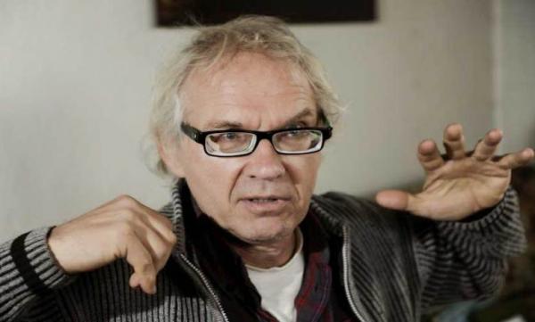 نهاية مروعة لرسام الكاريكاتير "لارس فيليكس" الذي نشر رسوما مسيئة للرسول (ص)