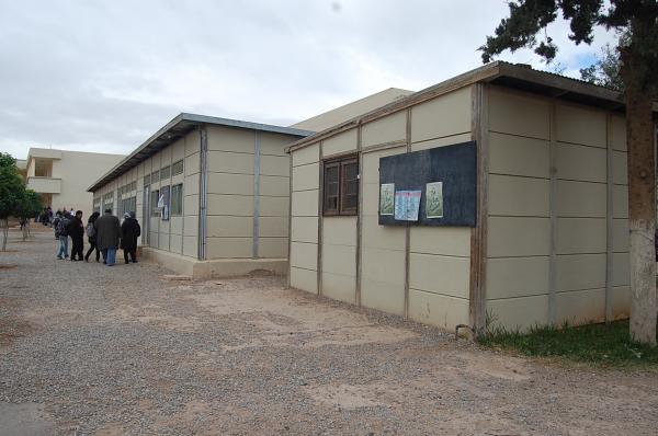 وزارة التربية الوطنية تخرج عن صمتها بخصوص قضية أقسام "البناء المفكك" المسرطنة