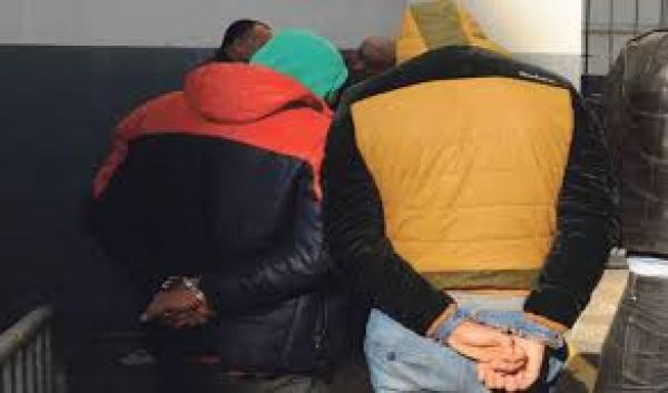 تفاصيل عملية نوعية أطاحت بـ5 أشخاص ضمن شبكة إجرامية للاتجار بالبشر