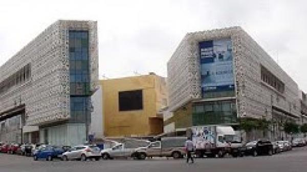 انتهاء الأشغال بأضخم مجمع تجاري بالرباط