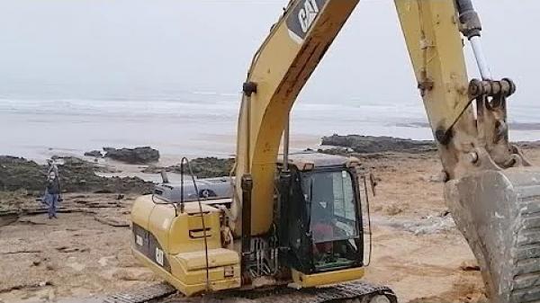 من الدار البيضاء..عملية هدم مقاهي شاطئ طماريس من طرف السلطات