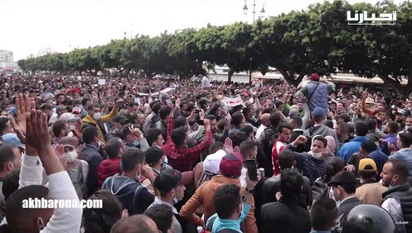 بعد قرار  المنع.. القوات العمومية تتصدى لمسيرة "أساتذة التعاقد" بالرباط