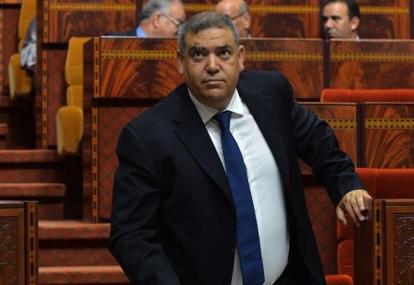 ناشط فيسبوكي يتعرض لاعتداء شنيع عقب فضحه خروقات مستشار بعين العودة ... و القضية غدي تجر رؤوس كبيرة