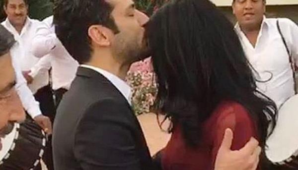 النجم التركي مراد يلديرم يحل بالمغرب