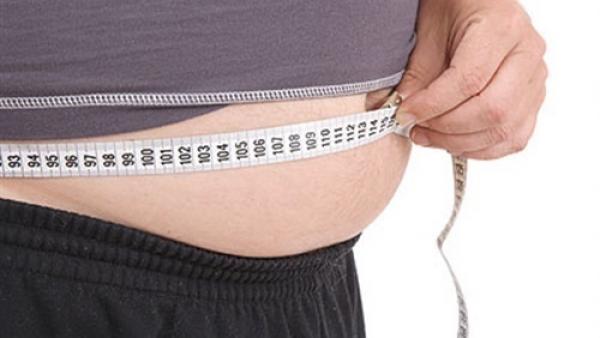 مشروب طبيعي يخلصك من دهون وسموم الجسم في 3 أيام