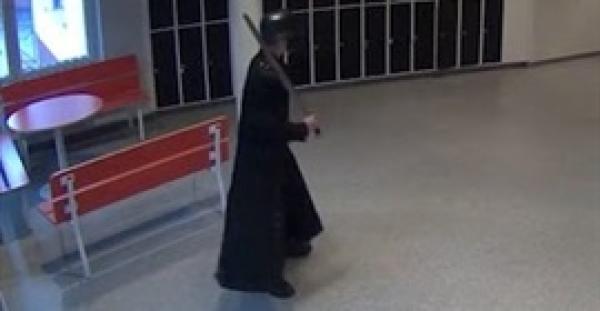 بالفيديو.. سفاح يرتكب مجزرة في مدرسة سويدية